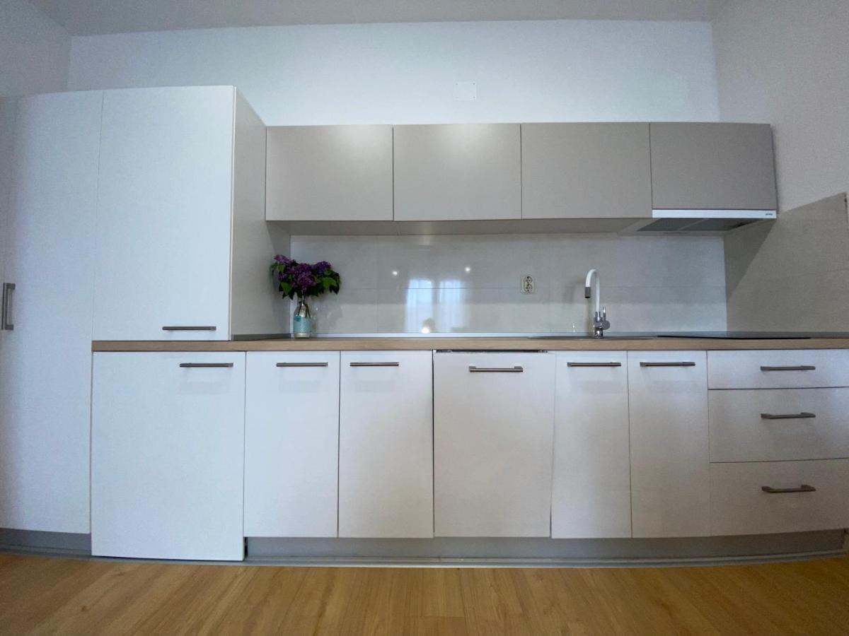 Sis Apartments Ohrid Ngoại thất bức ảnh